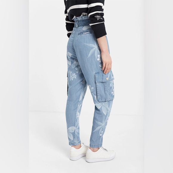 Desigual Women’s Albiw Denim Floral High Waisted Pants size Medium EUC - Picture 3 of 11